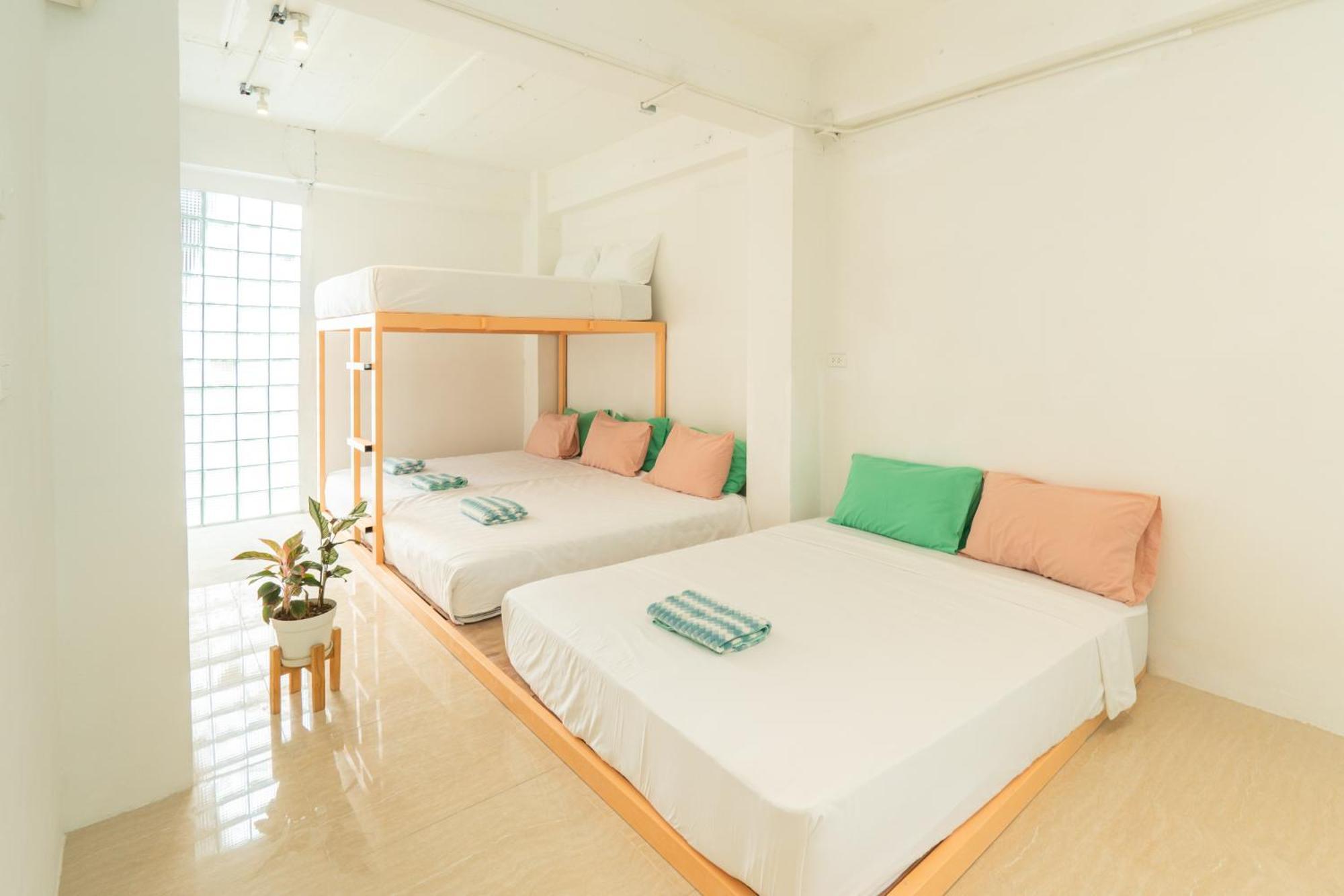 Easy Sunday Khaosan Bangkok Hotel Exterior photo